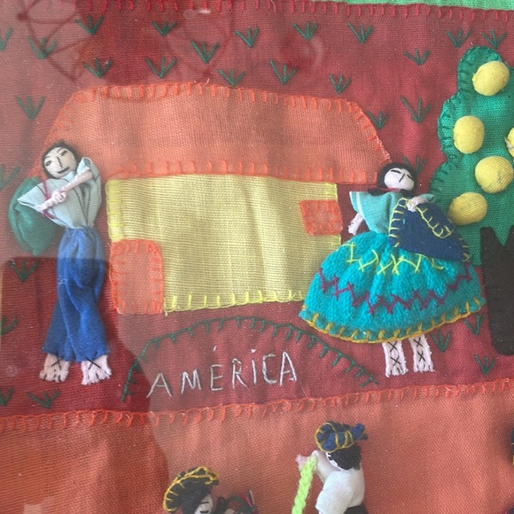 Vintage Peruvian Story Telling Handmade Tapestry. - Picture 10 of 11